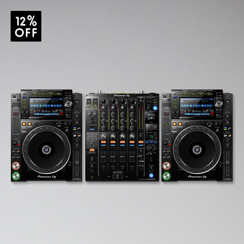 Zwei DJ-Bundle 05 | DJM-900 NXS2 + CDJ-2000 NXS2 Controller auf grauem Hintergrund.